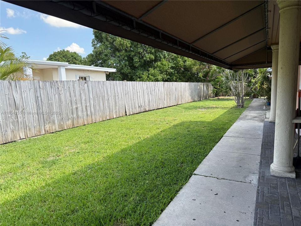 Vendido Recientemente: $1,250,000 (0 camas, 0 baños, 2420 Pies cuadrados)