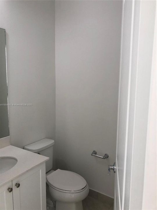 Recientemente alquilado: $2,200 (3 camas, 2 baños, 1933 Pies cuadrados)