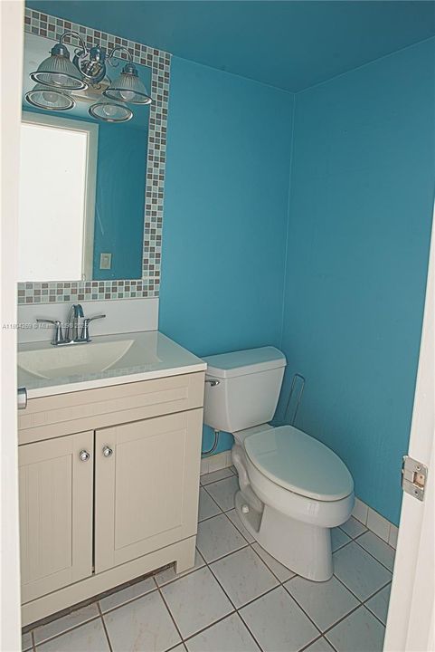 Недавно продано: $200,000 (1 спален, 1 ванн, 840 Квадратных фут)