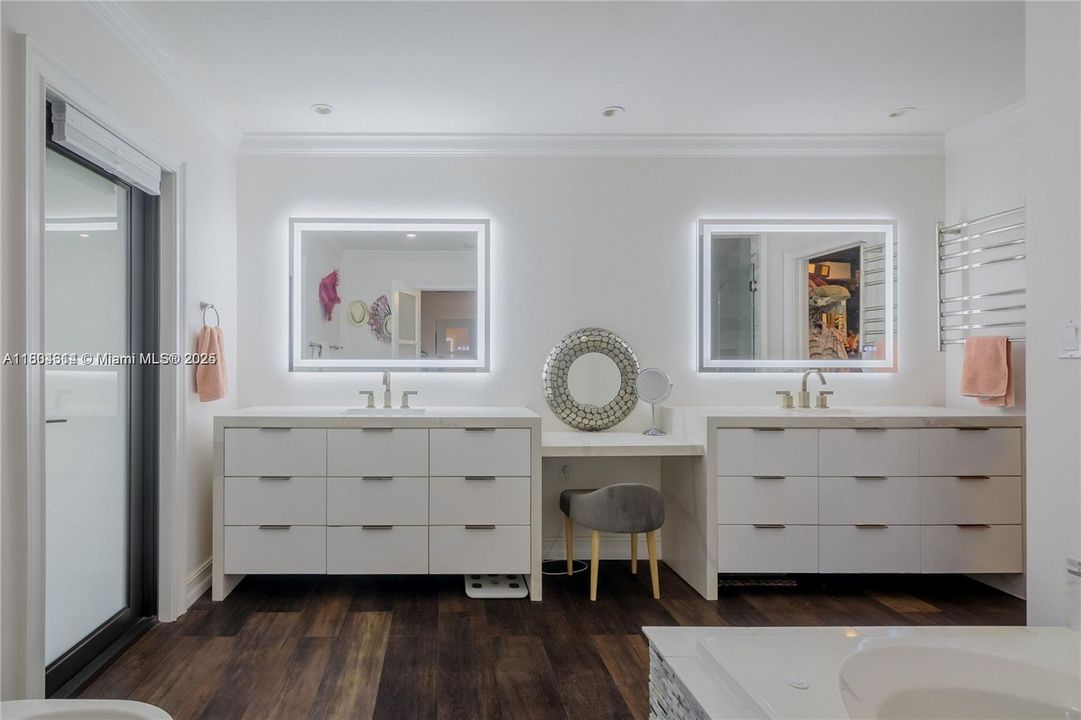 En Renta: $12,250 (4 camas, 3 baños, 2458 Pies cuadrados)