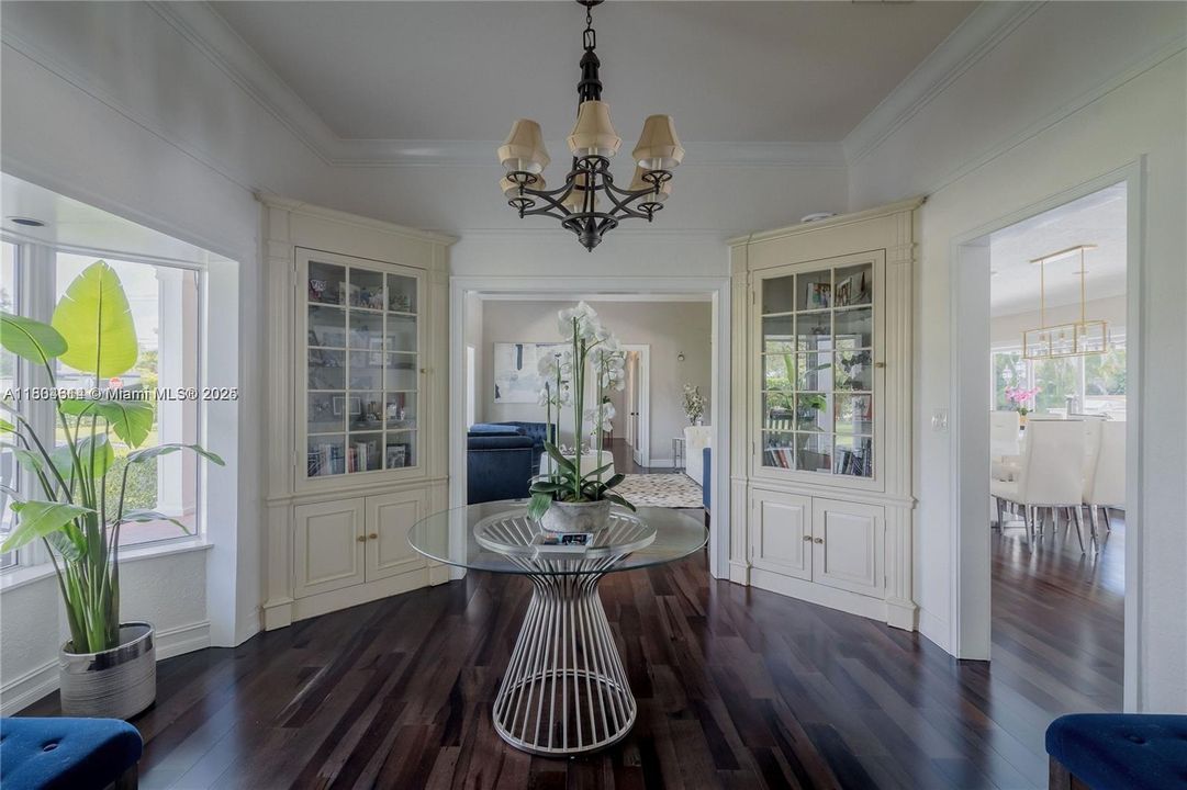 En Renta: $12,250 (4 camas, 3 baños, 2458 Pies cuadrados)