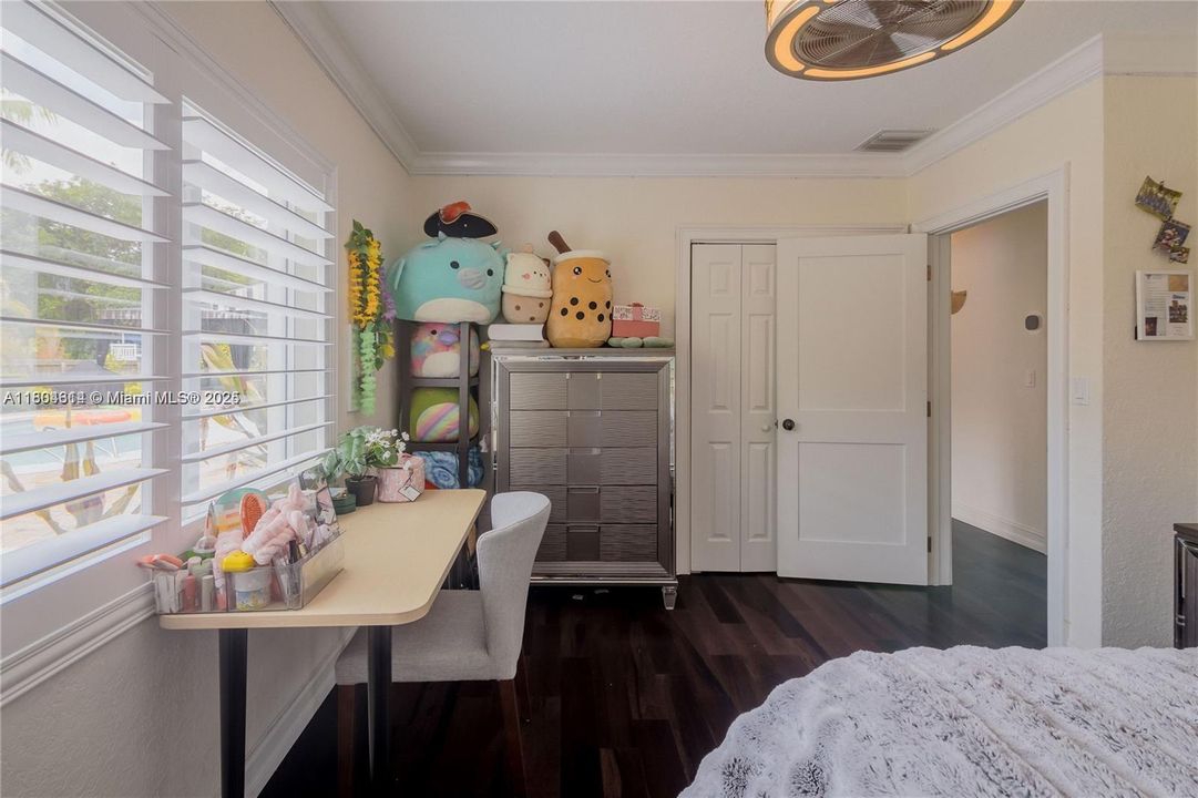 En Renta: $12,250 (4 camas, 3 baños, 2458 Pies cuadrados)