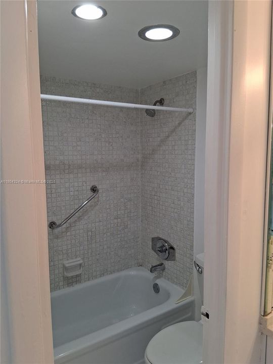 Недавно продано: $175,900 (2 спален, 2 ванн, 0 Квадратных фут)