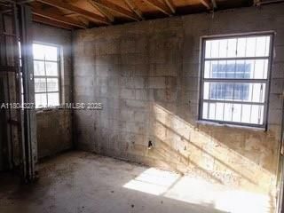 Active With Contract: $309,900 (4 beds, 2 baths, 1784 Square Feet)