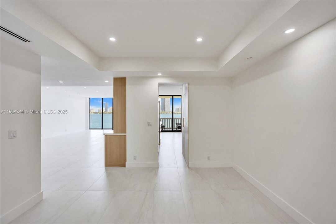 Recently Sold: $1,799,000 (3 beds, 3 baths, 2718 Square Feet)