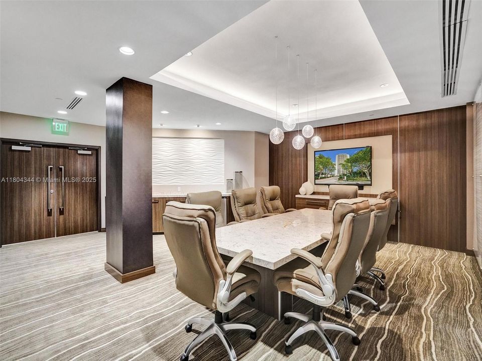 Recently Sold: $1,799,000 (3 beds, 3 baths, 2718 Square Feet)