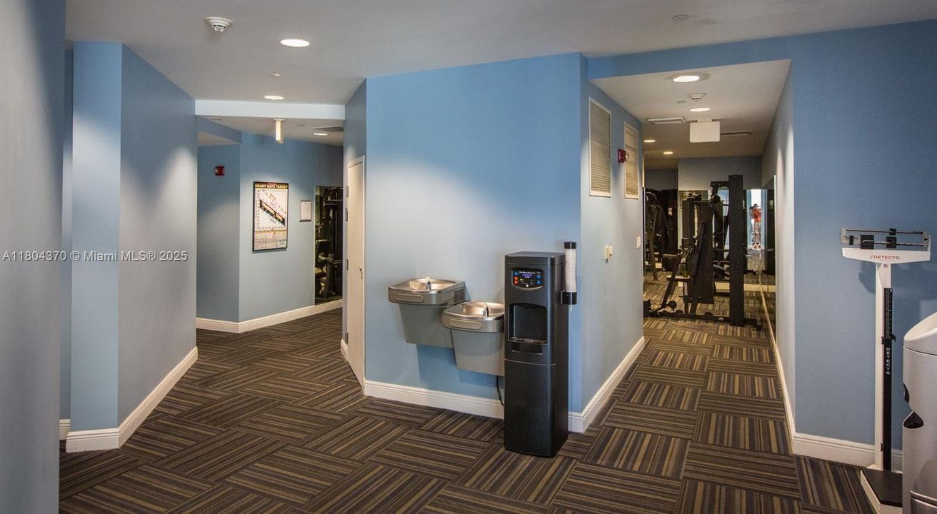 Vendido Recientemente: $788,500 (3 camas, 2 baños, 1551 Pies cuadrados)