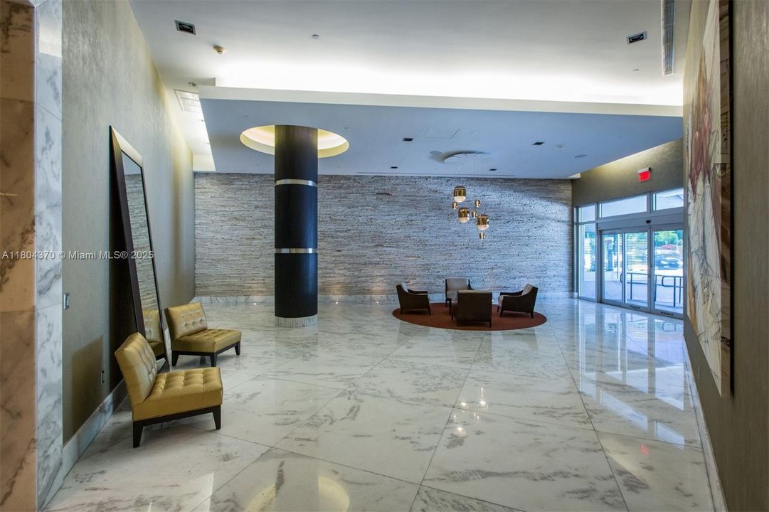 Vendido Recientemente: $788,500 (3 camas, 2 baños, 1551 Pies cuadrados)