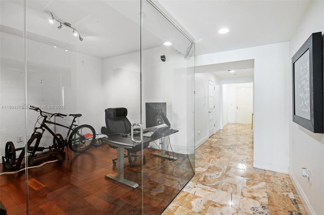 待售: $710,000 (2 贝兹, 2 浴室, 1824 平方英尺)