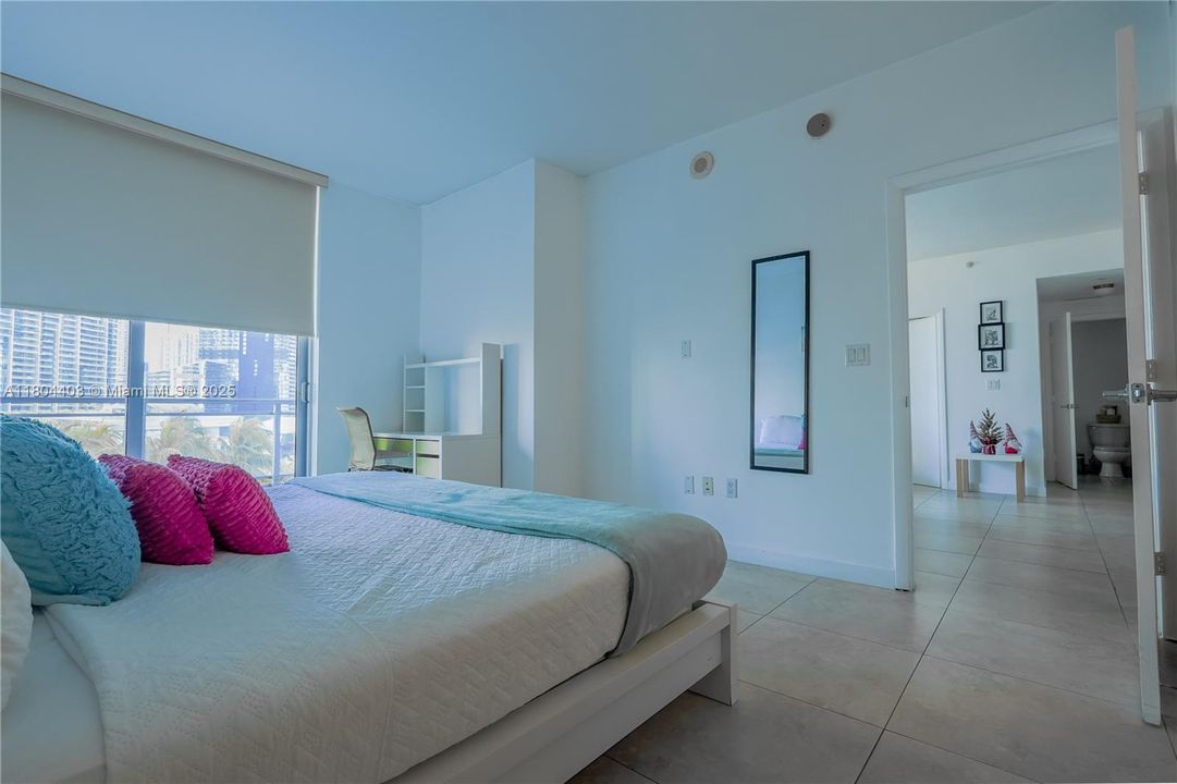 Vendido Recientemente: $550,000 (2 camas, 2 baños, 1093 Pies cuadrados)