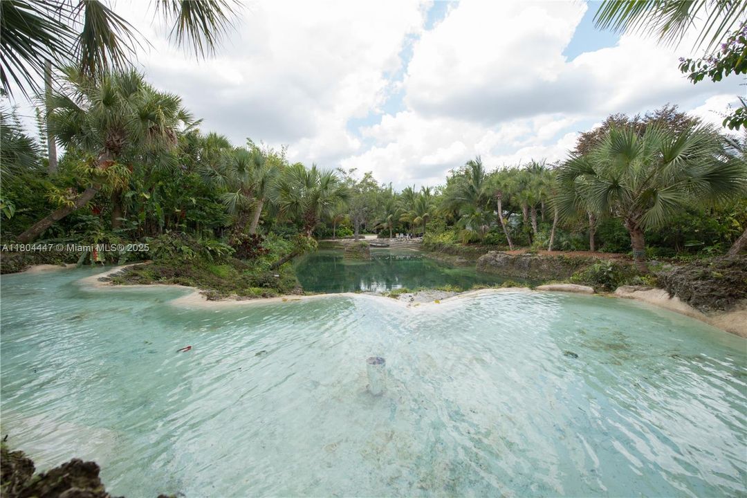 For Sale: $2,399,900 (6 beds, 6 baths, 4768 Square Feet)