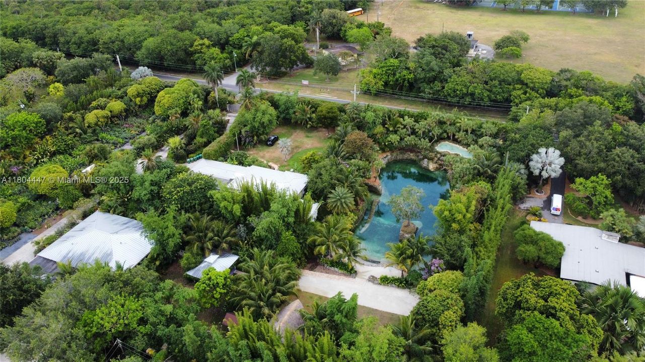 For Sale: $2,399,900 (6 beds, 6 baths, 4768 Square Feet)