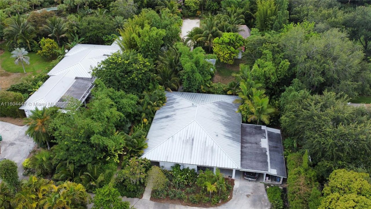 For Sale: $2,399,900 (6 beds, 6 baths, 4768 Square Feet)