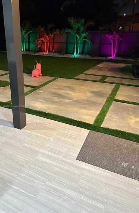 最近售出: $590,000 (4 贝兹, 3 浴室, 1211 平方英尺)