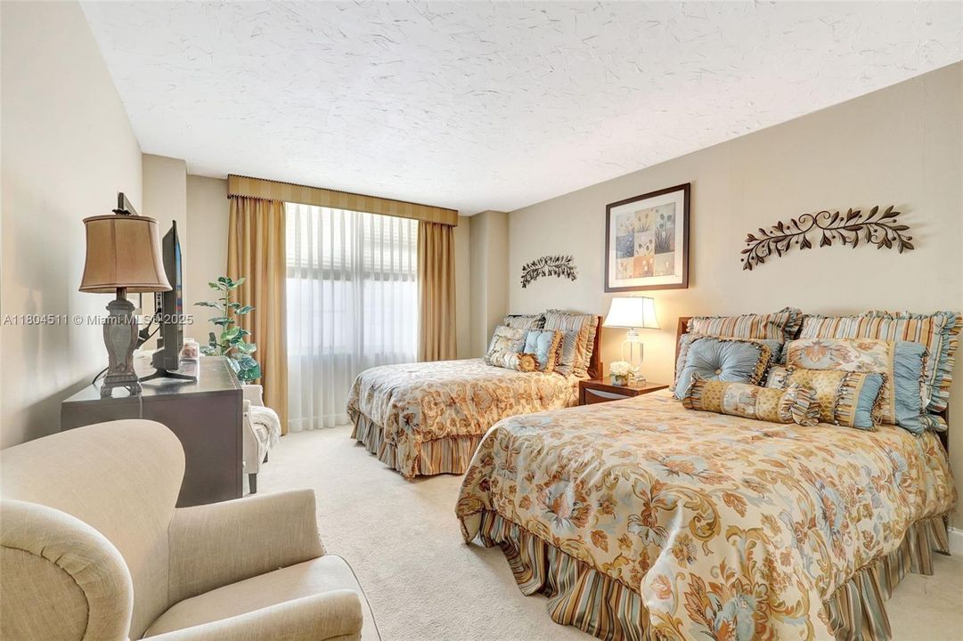 Недавно продано: $590,000 (2 спален, 2 ванн, 1259 Квадратных фут)