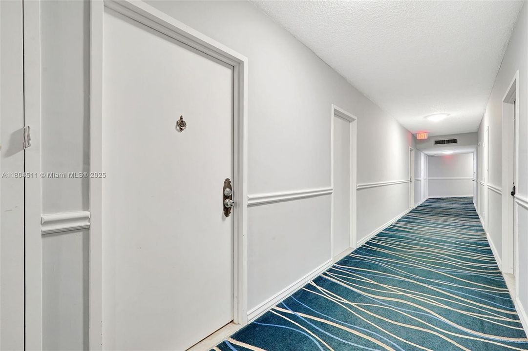 Недавно продано: $590,000 (2 спален, 2 ванн, 1259 Квадратных фут)