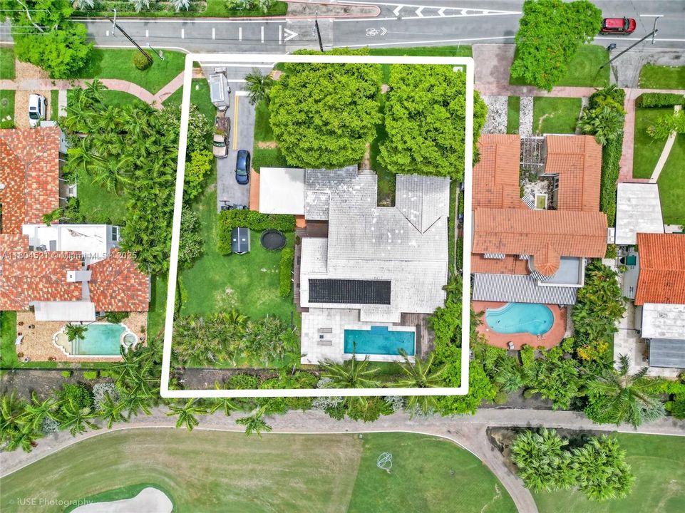 Vendido Recientemente: $3,499,000 (3 camas, 3 baños, 3068 Pies cuadrados)