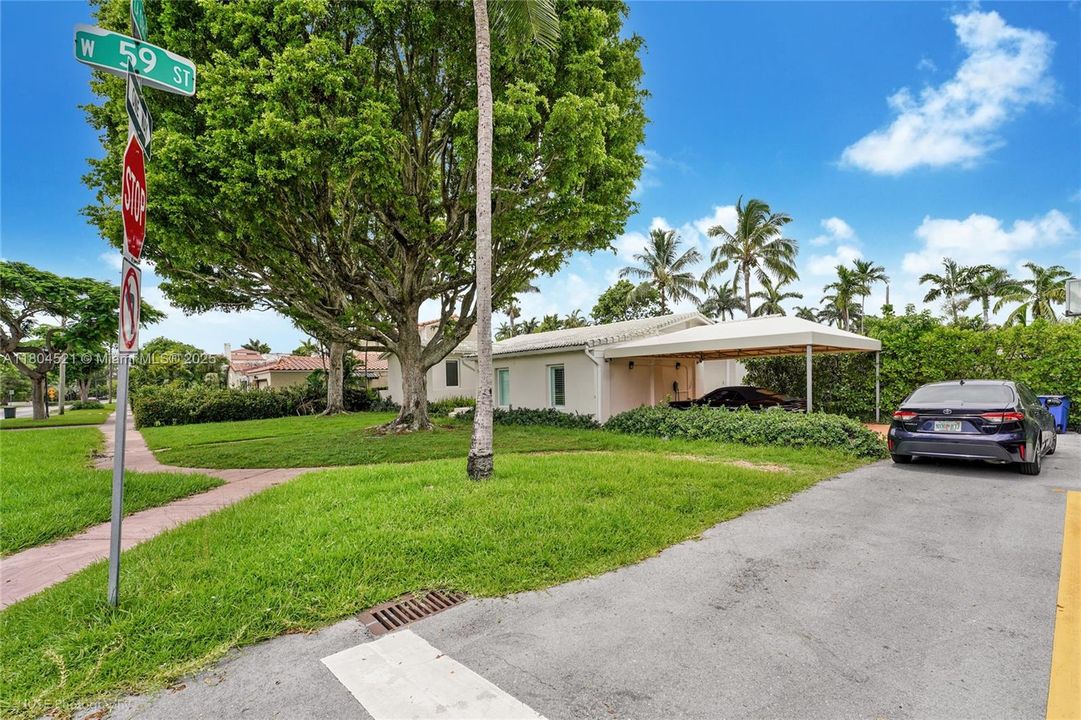 Vendido Recientemente: $3,499,000 (3 camas, 3 baños, 3068 Pies cuadrados)