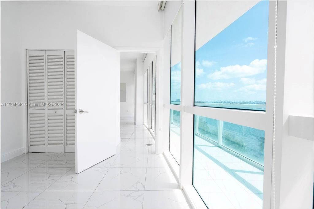 На продажу: $690,000 (2 спален, 2 ванн, 1153 Квадратных фут)