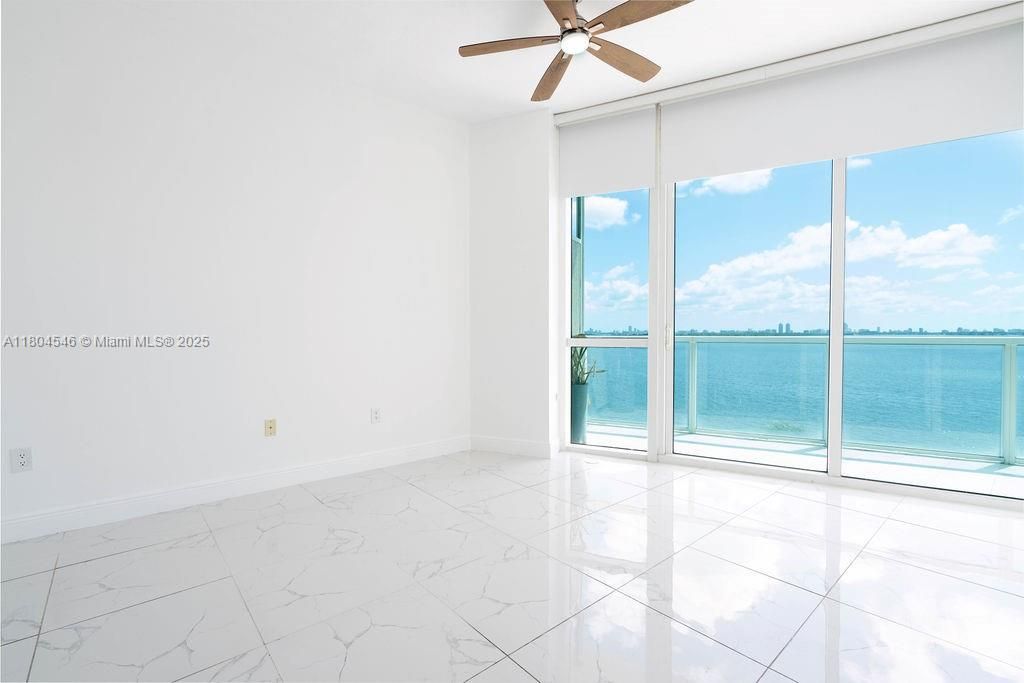 На продажу: $690,000 (2 спален, 2 ванн, 1153 Квадратных фут)