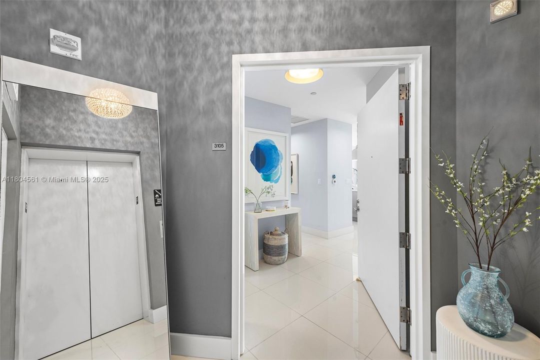 Недавно продано: $975,000 (2 спален, 2 ванн, 1147 Квадратных фут)