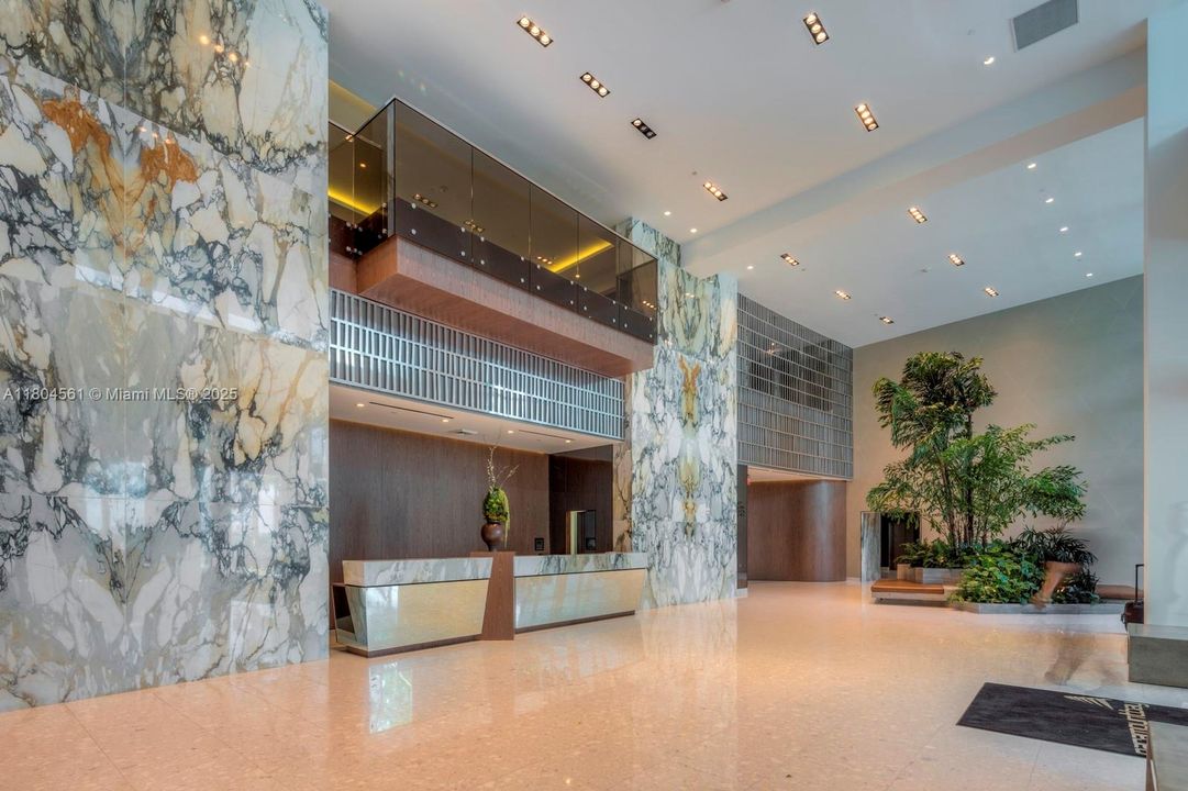 Недавно продано: $975,000 (2 спален, 2 ванн, 1147 Квадратных фут)