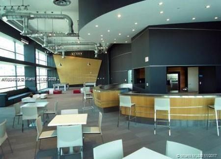 For Sale: $650,000 (1 beds, 2 baths, 1214 Square Feet)