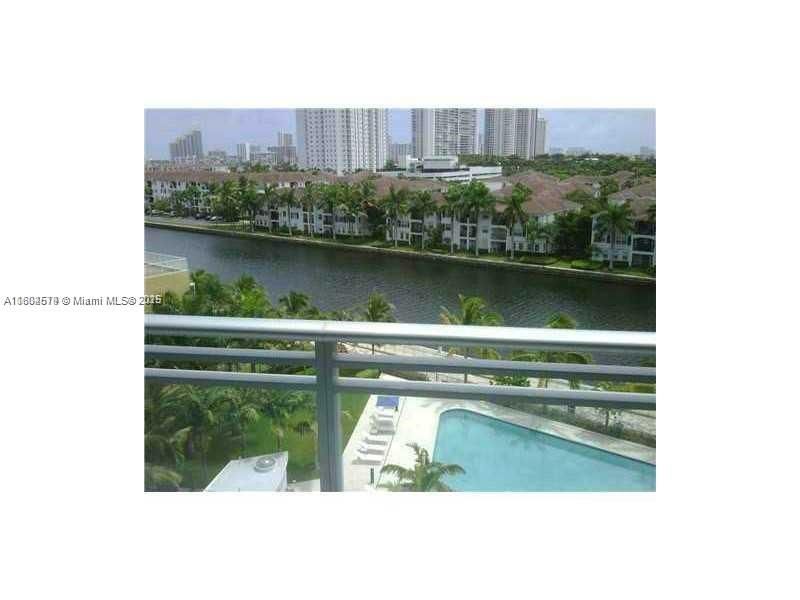 For Sale: $650,000 (1 beds, 2 baths, 1214 Square Feet)