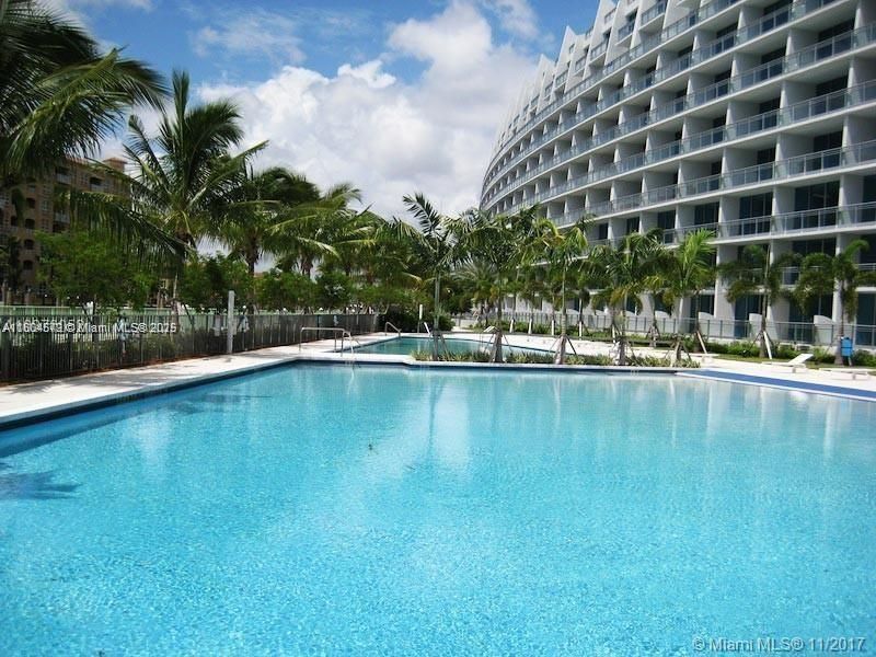 For Sale: $650,000 (1 beds, 2 baths, 1214 Square Feet)