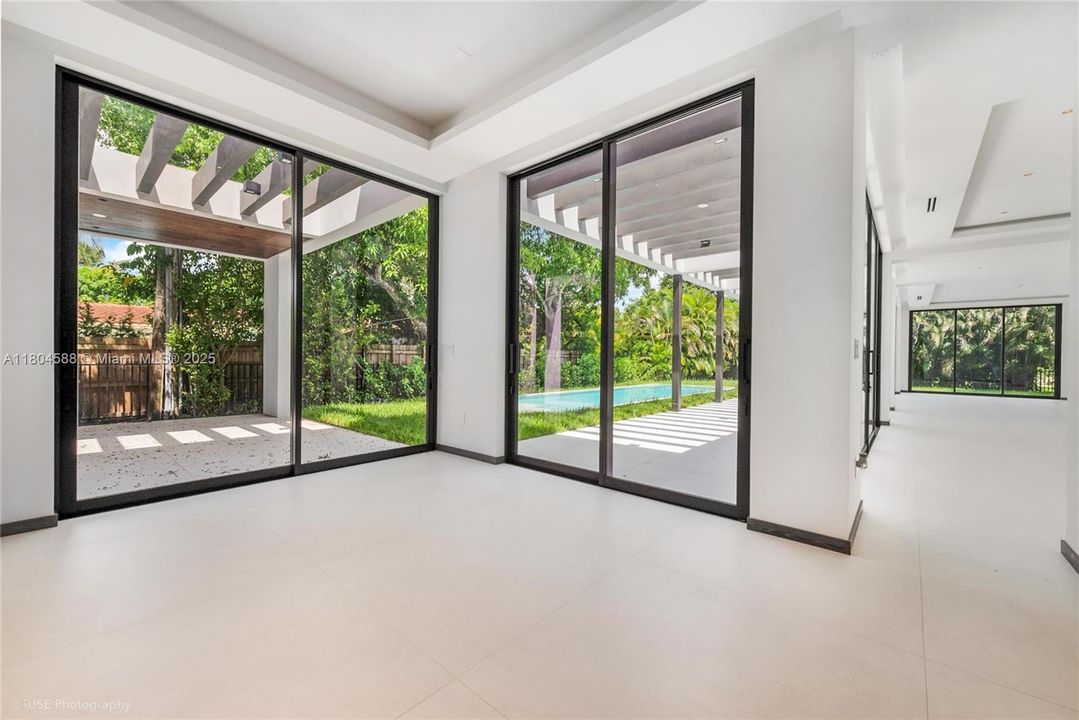 Недавно арендовано: $28,000 (7 спален, 7 ванн, 5735 Квадратных фут)