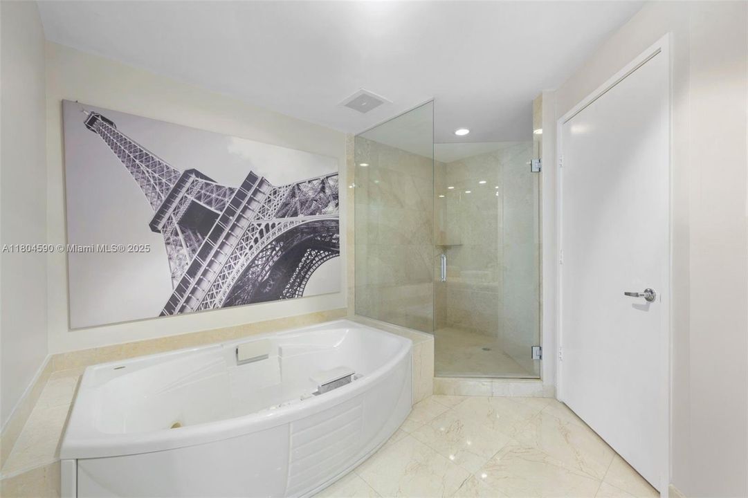 На продажу: $1,095,000 (2 спален, 2 ванн, 1798 Квадратных фут)