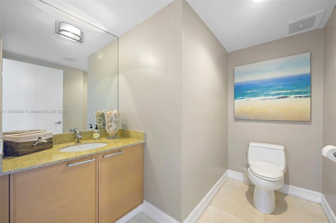 На продажу: $1,095,000 (2 спален, 2 ванн, 1798 Квадратных фут)