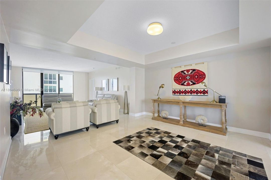 На продажу: $1,095,000 (2 спален, 2 ванн, 1798 Квадратных фут)