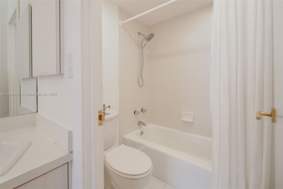 En Renta: $34,000 (2 camas, 2 baños, 1240 Pies cuadrados)