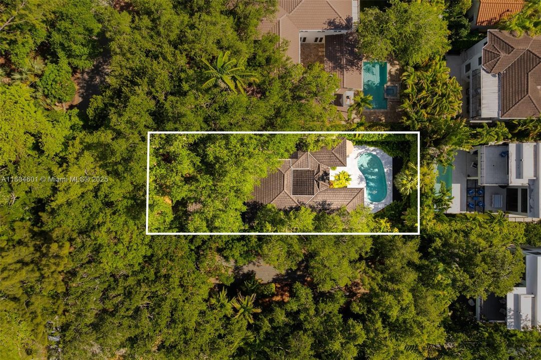 En Venta: $3,445,000 (5 camas, 4 baños, 3703 Pies cuadrados)