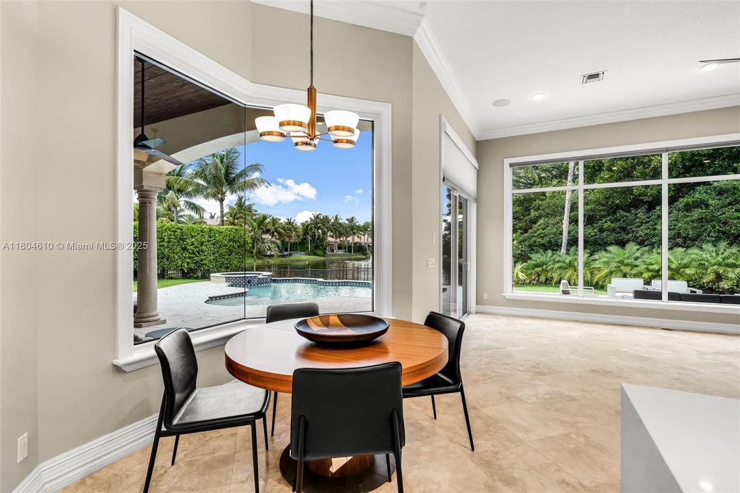 Active With Contract: $2,300,000 (5 beds, 6 baths, 4452 Square Feet)