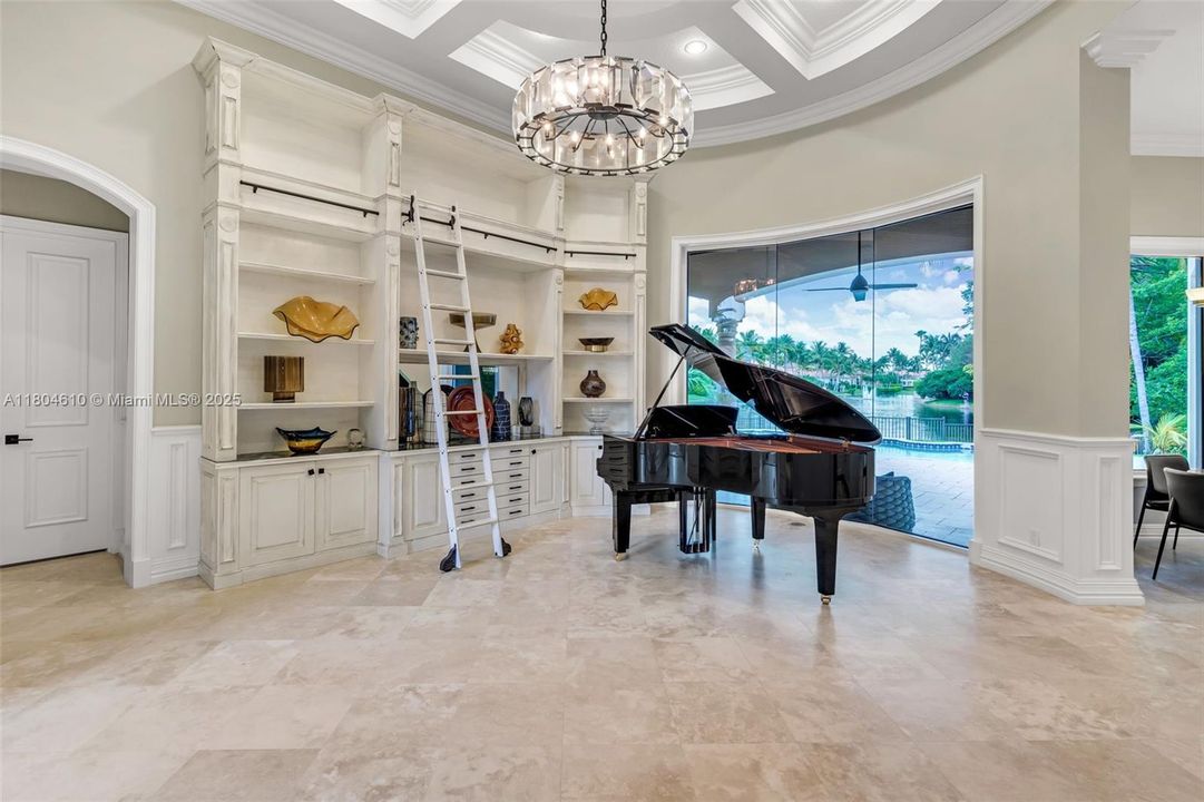 Active With Contract: $2,300,000 (5 beds, 6 baths, 4452 Square Feet)