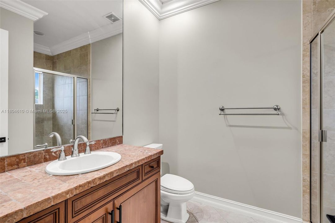 Active With Contract: $2,300,000 (5 beds, 6 baths, 4452 Square Feet)