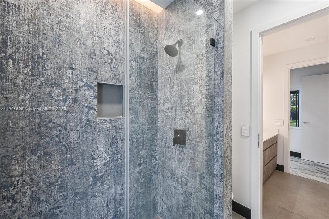 На продажу: $3,625,000 (5 спален, 4 ванн, 3854 Квадратных фут)