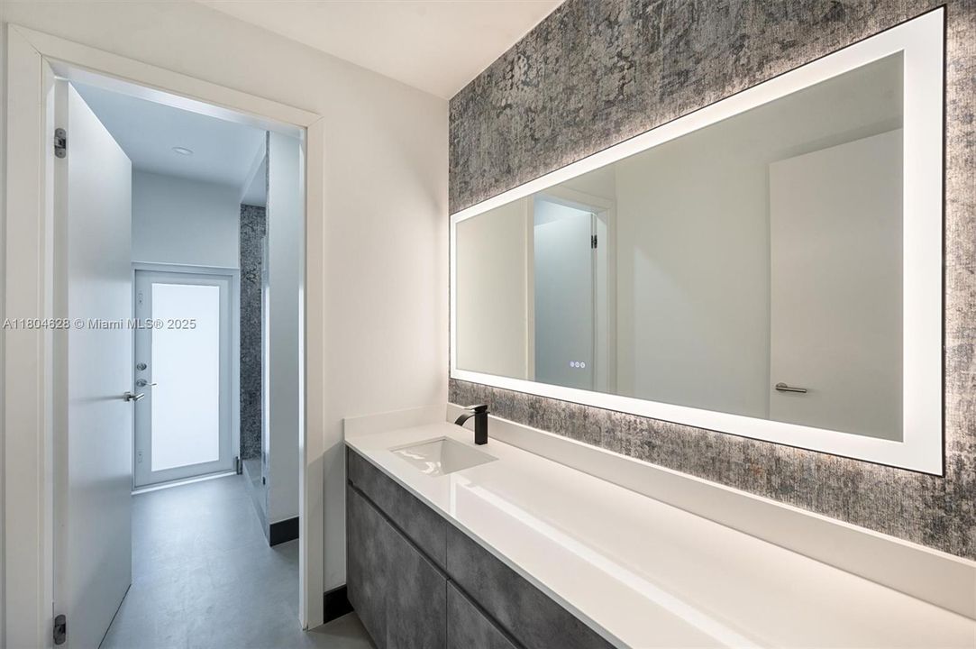 На продажу: $3,625,000 (5 спален, 4 ванн, 3854 Квадратных фут)