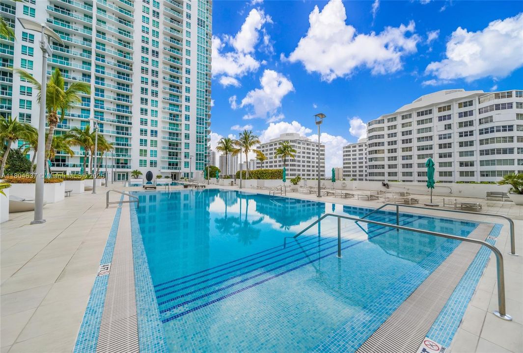 На продажу: $595,000 (1 спален, 1 ванн, 774 Квадратных фут)