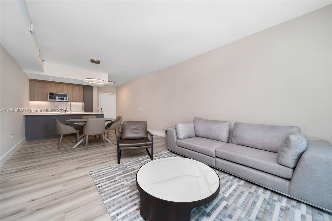 На продажу: $595,000 (1 спален, 1 ванн, 774 Квадратных фут)