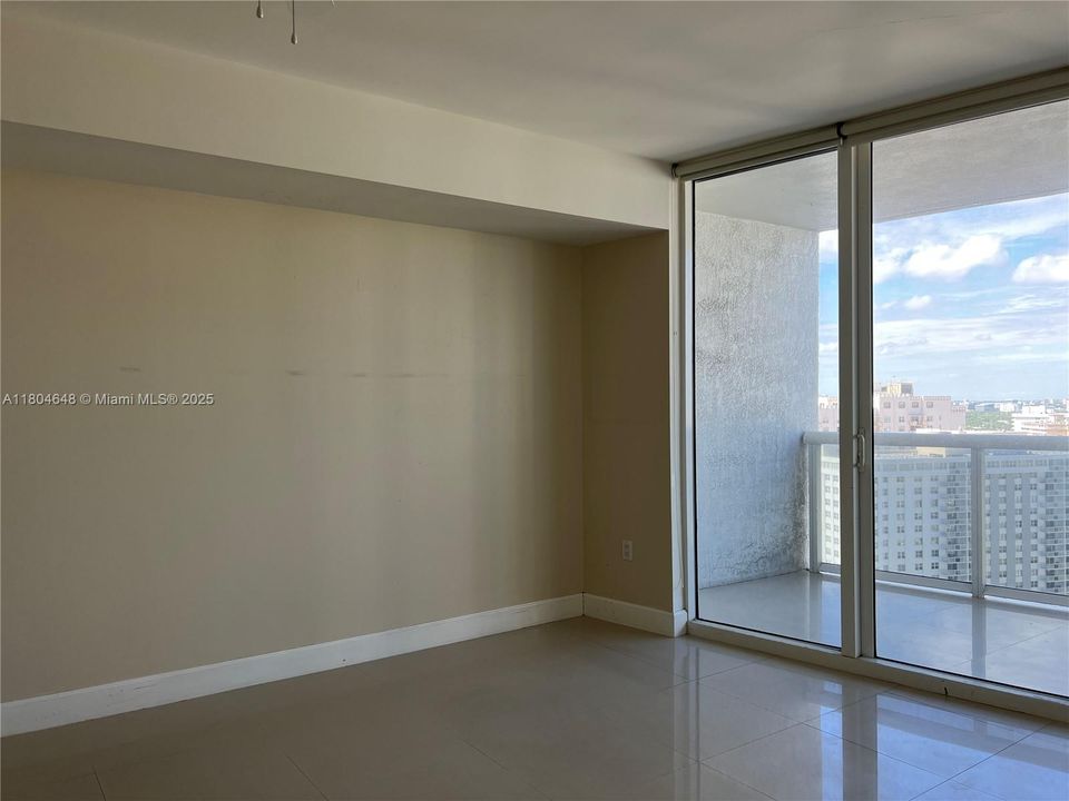 На продажу: $730,000 (2 спален, 1 ванн, 1086 Квадратных фут)