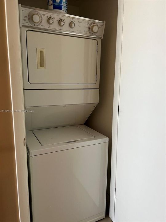 На продажу: $730,000 (2 спален, 1 ванн, 1086 Квадратных фут)