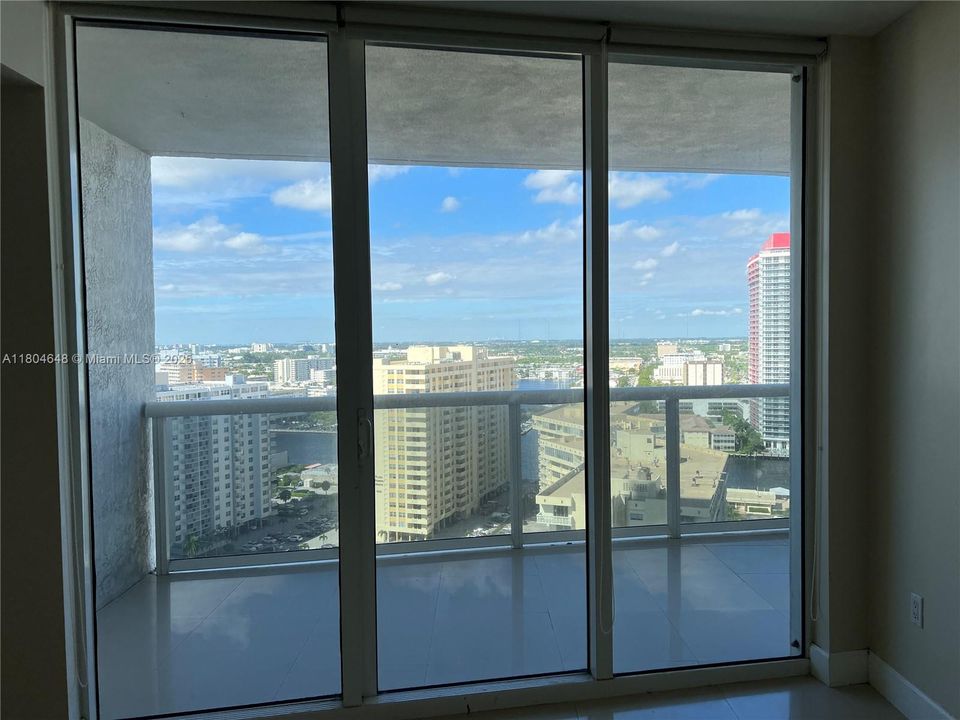 На продажу: $730,000 (2 спален, 1 ванн, 1086 Квадратных фут)