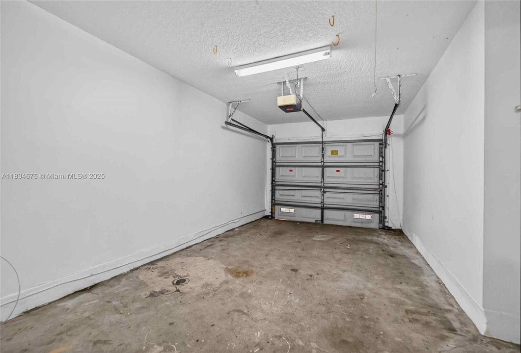 Recently Sold: $495,000 (3 beds, 2 baths, 1734 Square Feet)