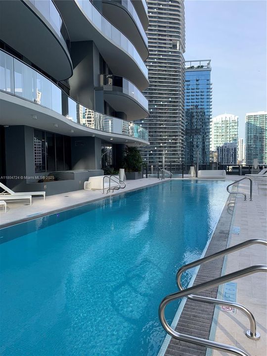 En Venta: $1,175,000 (1 camas, 2 baños, 1019 Pies cuadrados)