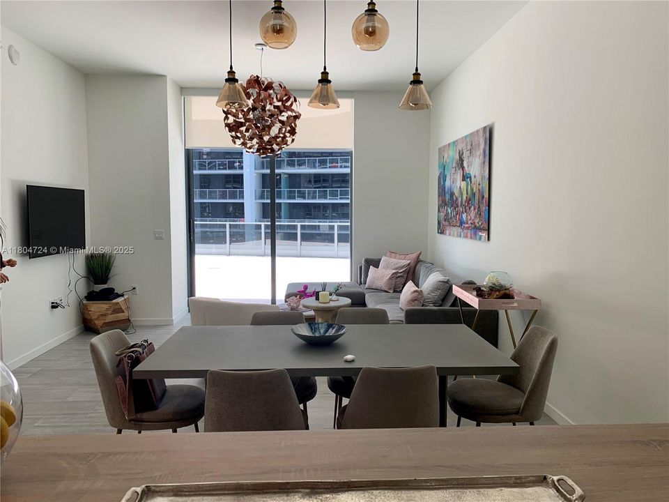 En Venta: $1,175,000 (1 camas, 2 baños, 1019 Pies cuadrados)