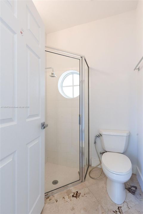 Recently Sold: $899,000 (4 beds, 4 baths, 2684 Square Feet)