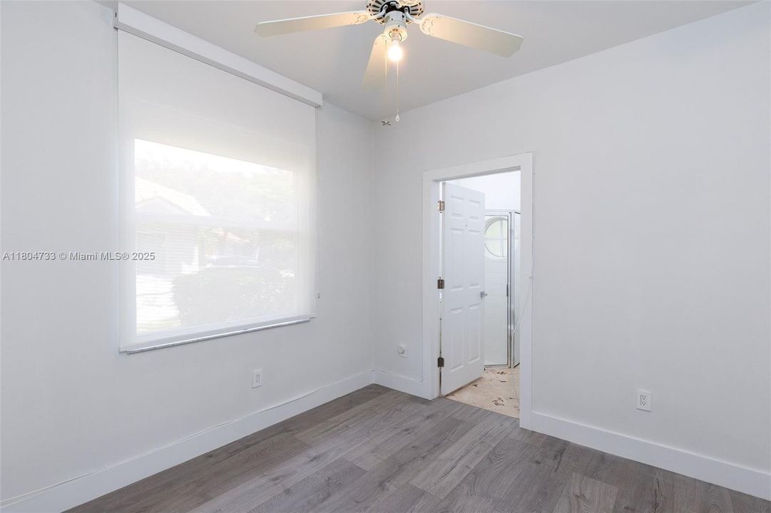 Recently Sold: $899,000 (4 beds, 4 baths, 2684 Square Feet)